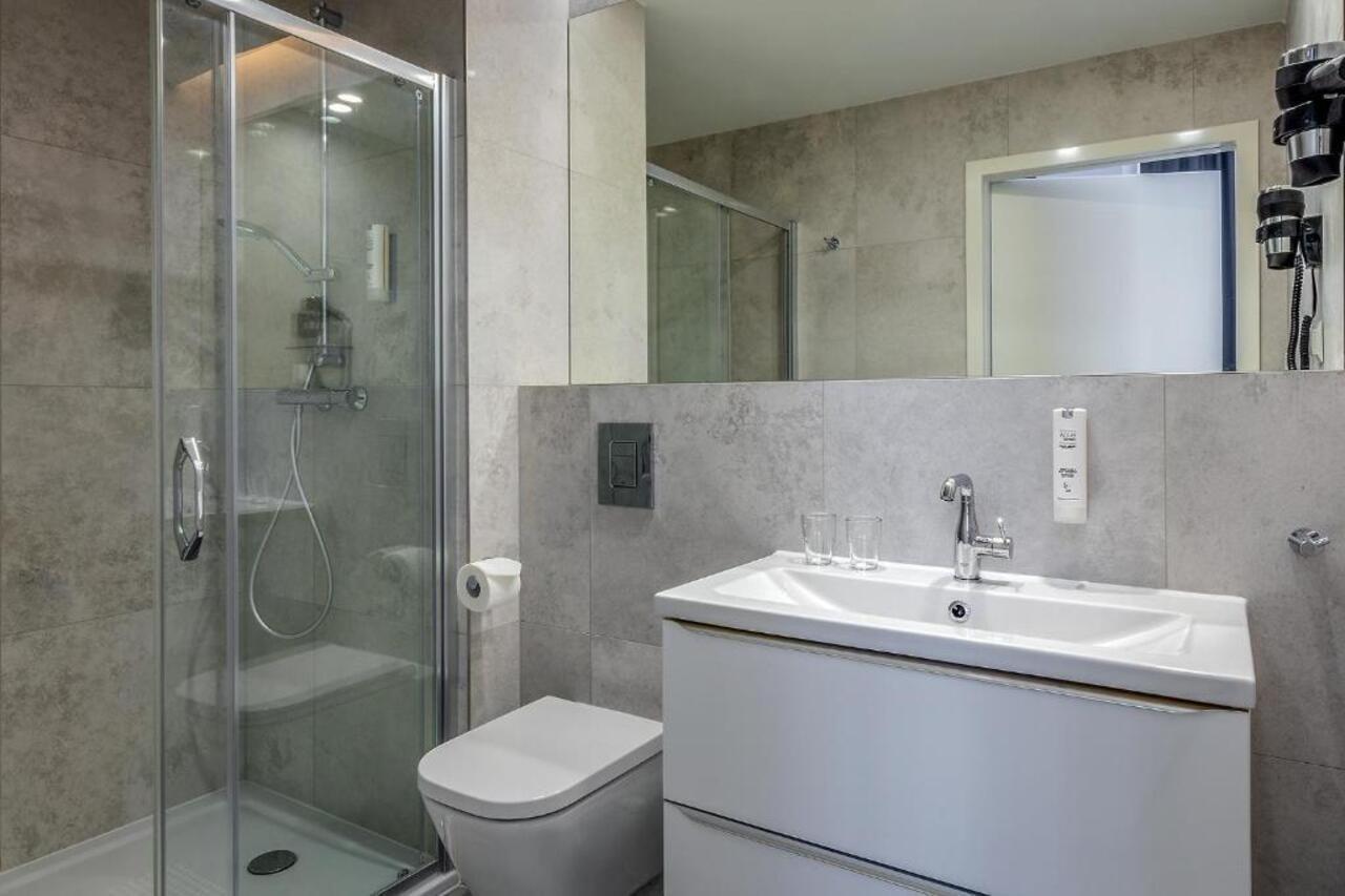 Korona Gold - Korona Hotel Вроцлав Екстериор снимка