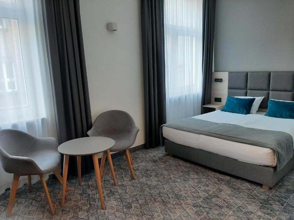 Korona Gold - Korona Hotel Вроцлав Екстериор снимка