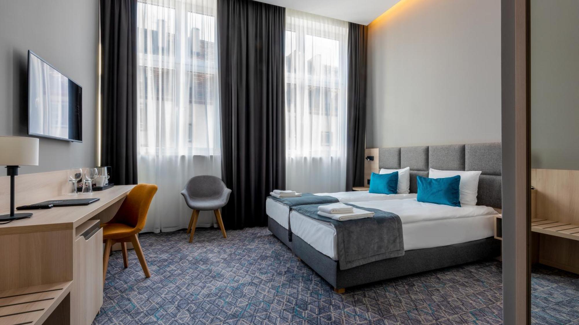 Korona Gold - Korona Hotel Вроцлав Екстериор снимка