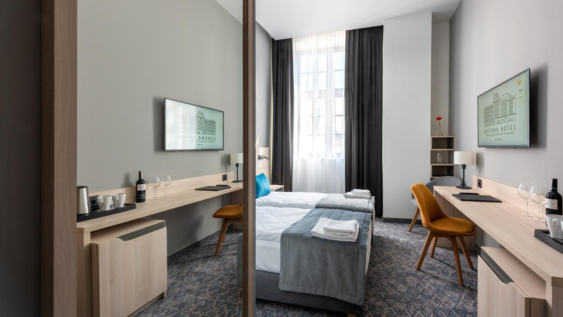Korona Gold - Korona Hotel Вроцлав Екстериор снимка