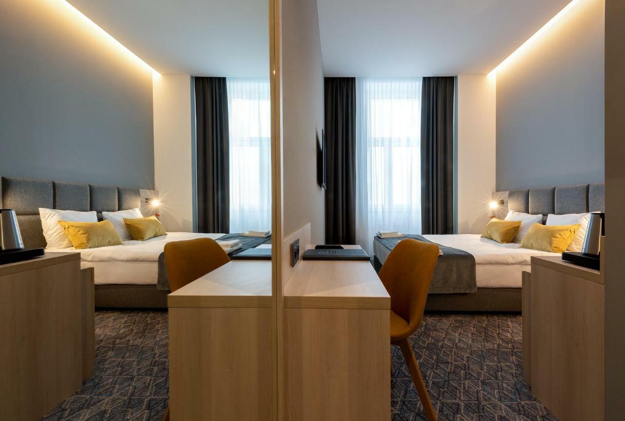 Korona Gold - Korona Hotel Вроцлав Екстериор снимка